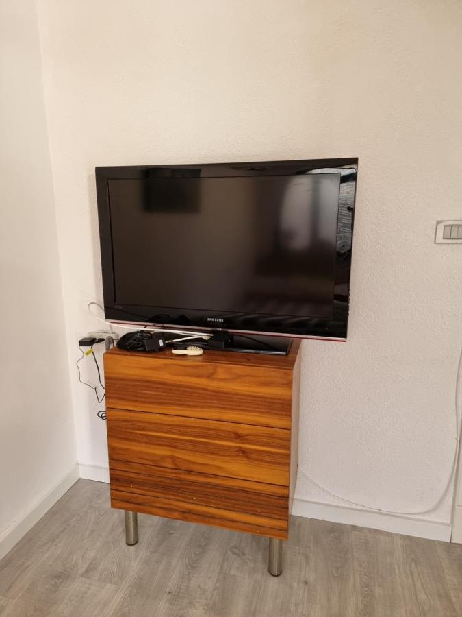 וילה אברמוביץ Villa Rishon LeZion Exteriör bild